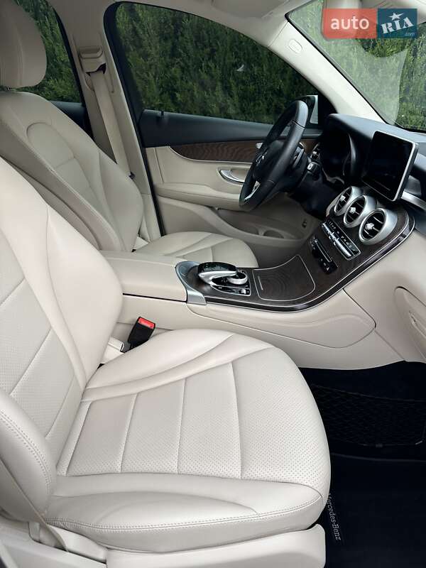 Внедорожник / Кроссовер Mercedes-Benz GLC-Class 2017 в Днепре фото 12 Внедорожник / Кроссовер Mercedes-Benz GLC-Class 2017 в Днепре