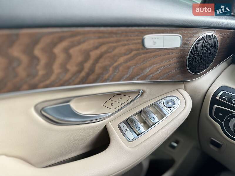 Внедорожник / Кроссовер Mercedes-Benz GLC-Class 2017 в Днепре фото 24 Внедорожник / Кроссовер Mercedes-Benz GLC-Class 2017 в Днепре