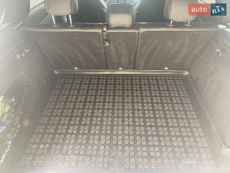 Внедорожник / Кроссовер Mercedes-Benz GLC-Class 2016 в Киеве