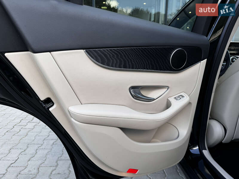 Внедорожник / Кроссовер Mercedes-Benz GLC-Class 2017 в Одессе