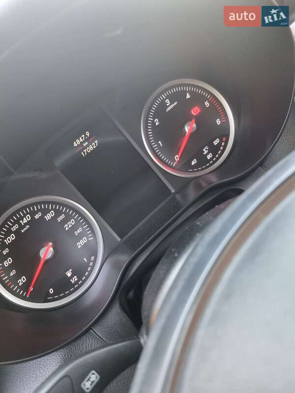 Внедорожник / Кроссовер Mercedes-Benz GLC-Class 2015 в Иршаве фото 4 Внедорожник / Кроссовер Mercedes-Benz GLC-Class 2015 в Иршаве