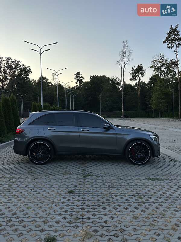 Внедорожник / Кроссовер Mercedes-Benz GLC-Class 2017 в Киеве