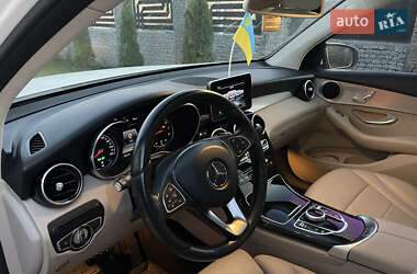 Внедорожник / Кроссовер Mercedes-Benz GLC-Class 2016 в 