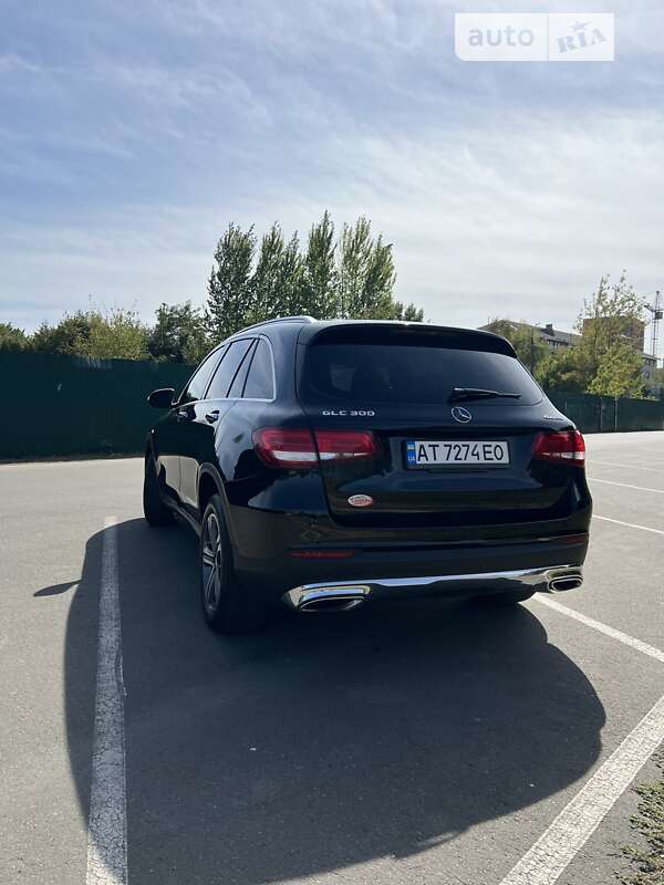 Внедорожник / Кроссовер Mercedes-Benz GLC-Class 2017 в Ивано-Франковске