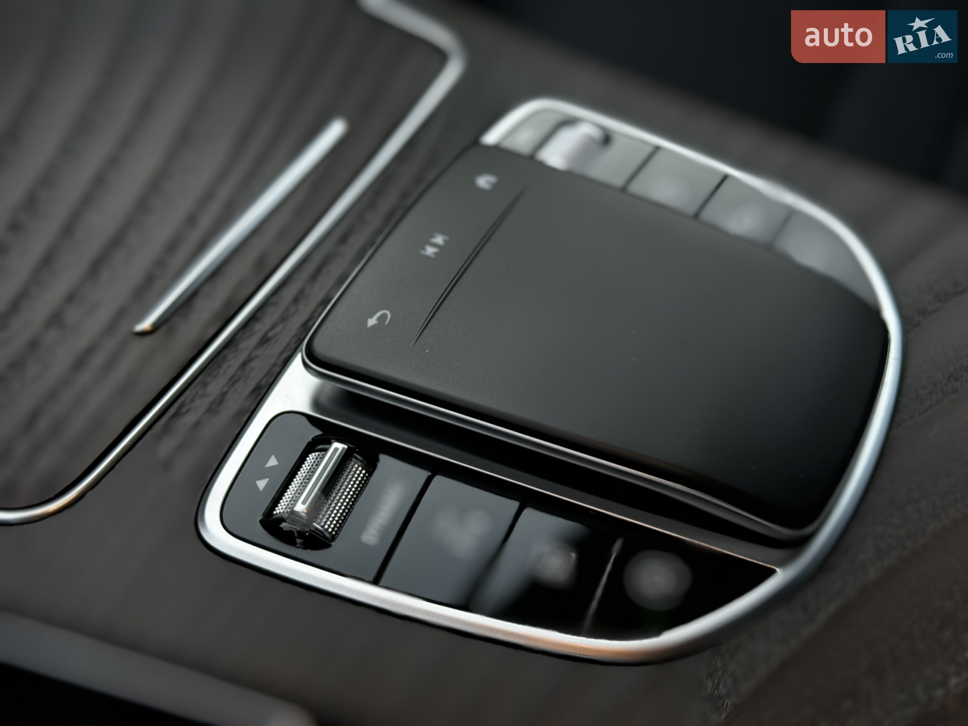 2020 Mercedes-Benz GLC - мініатюра 30