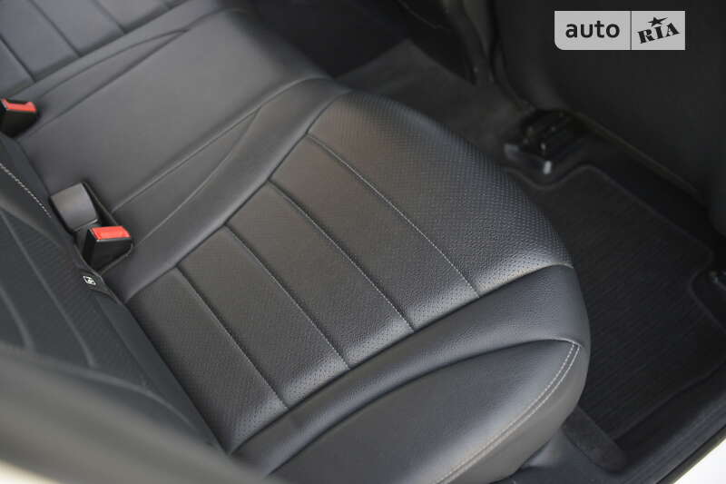 Внедорожник / Кроссовер Mercedes-Benz GLC-Class 2017 в Мукачево фото 40 Внедорожник / Кроссовер Mercedes-Benz GLC-Class 2017 в Мукачево