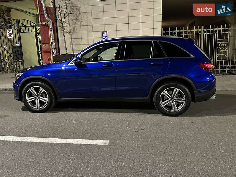 Внедорожник / Кроссовер Mercedes-Benz GLC-Class 2017 в Киеве