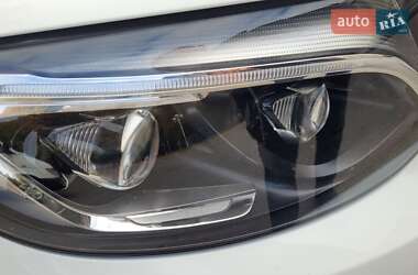 Внедорожник / Кроссовер Mercedes-Benz GLC-Class 2017 в 