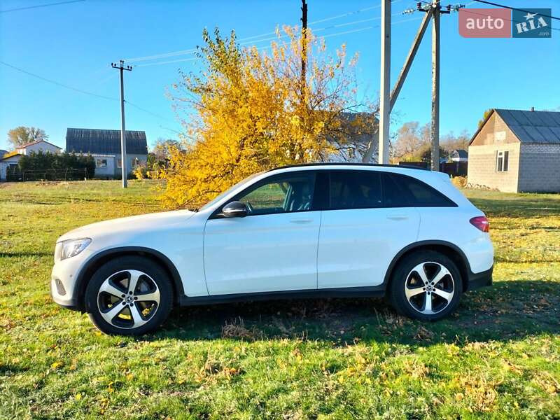 Внедорожник / Кроссовер Mercedes-Benz GLC-Class 2017 в Днепре