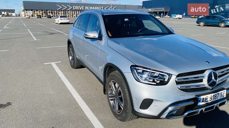 Mercedes-Benz GLC-Class 2022