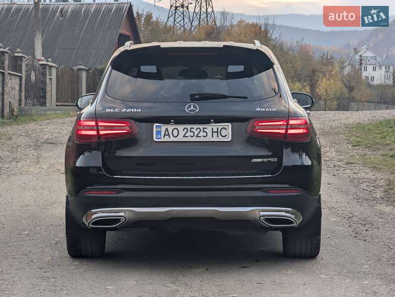 Внедорожник / Кроссовер Mercedes-Benz GLC-Class 2017 в Сваляве