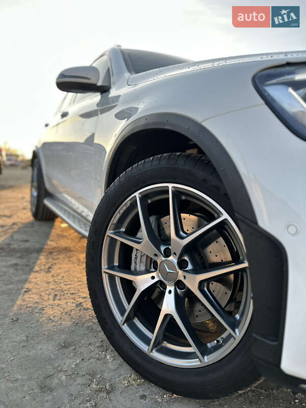Внедорожник / Кроссовер Mercedes-Benz GLC-Class 2022 в Киеве