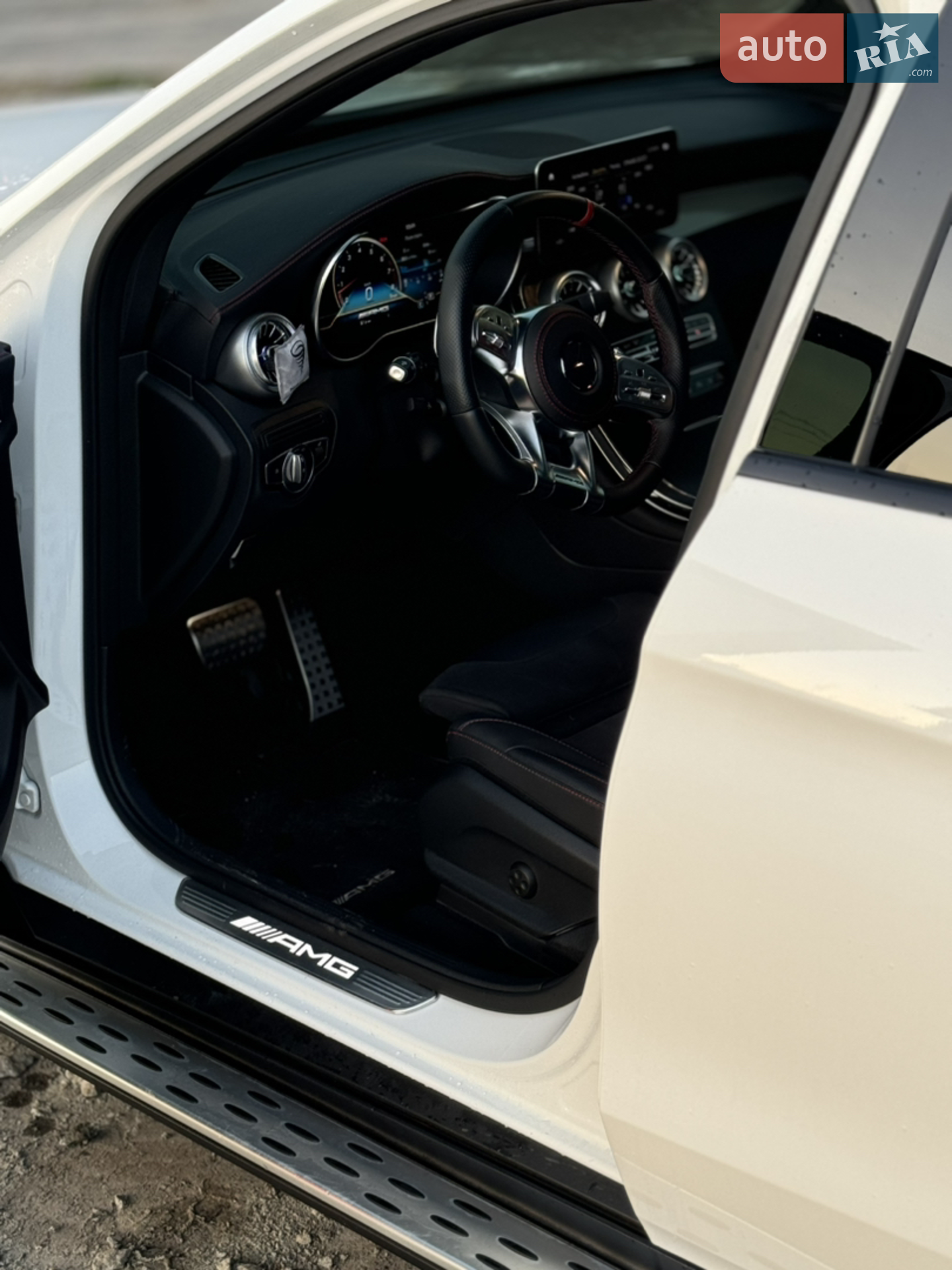 2022 Mercedes-Benz GLC - мініатюра 23