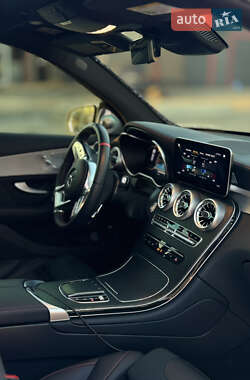 Внедорожник / Кроссовер Mercedes-Benz GLC-Class 2022 в 
