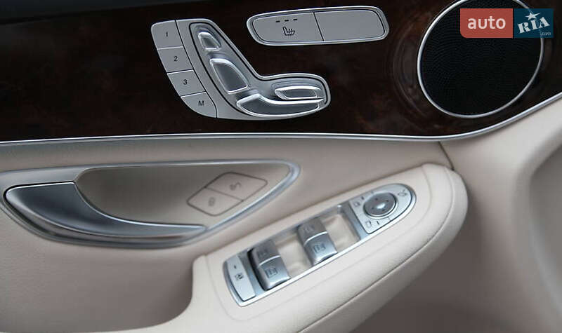 Внедорожник / Кроссовер Mercedes-Benz GLC-Class 2017 в Киеве