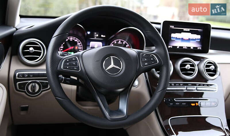 Внедорожник / Кроссовер Mercedes-Benz GLC-Class 2017 в Киеве