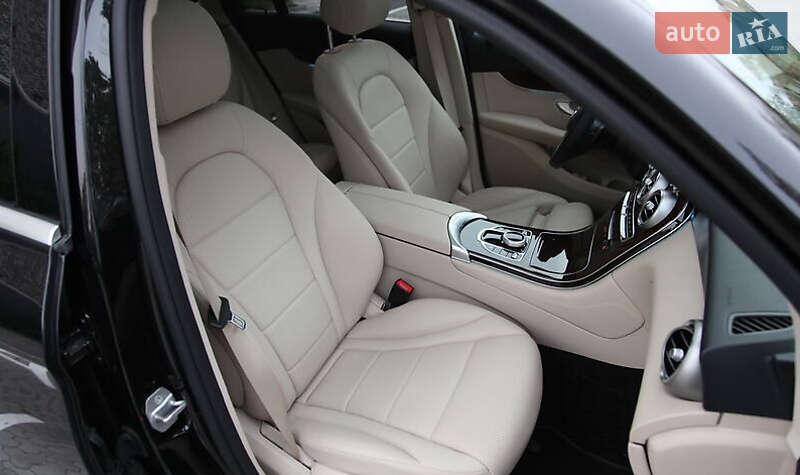 Внедорожник / Кроссовер Mercedes-Benz GLC-Class 2017 в Киеве