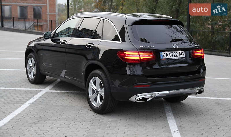Внедорожник / Кроссовер Mercedes-Benz GLC-Class 2017 в Киеве