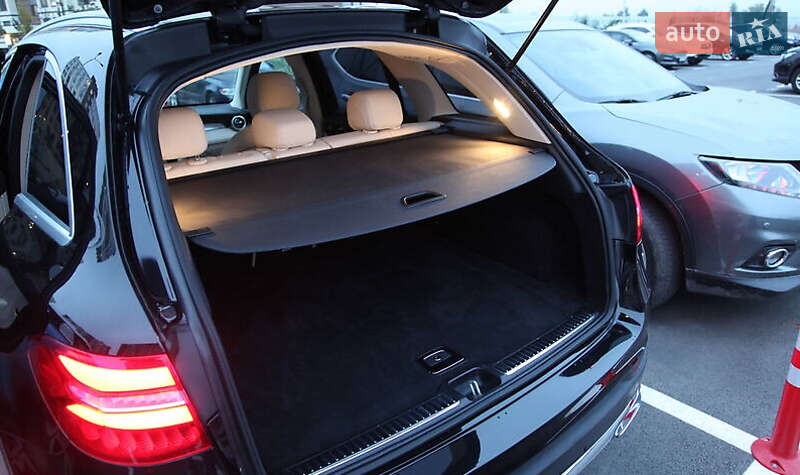 Внедорожник / Кроссовер Mercedes-Benz GLC-Class 2017 в Киеве