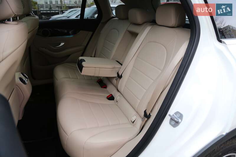 Позашляховик / Кросовер Mercedes-Benz GLC-Class 2020 в Києві