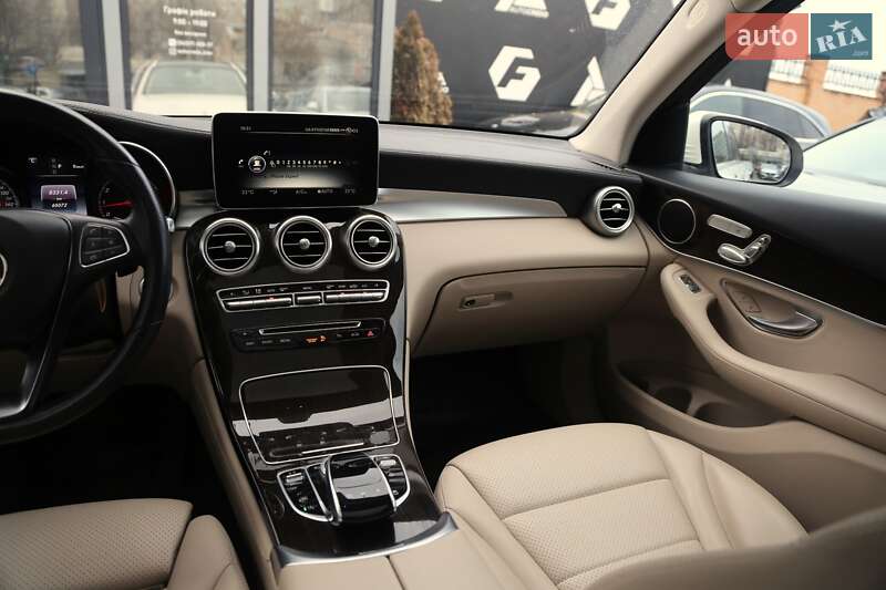 Позашляховик / Кросовер Mercedes-Benz GLC-Class 2020 в Києві