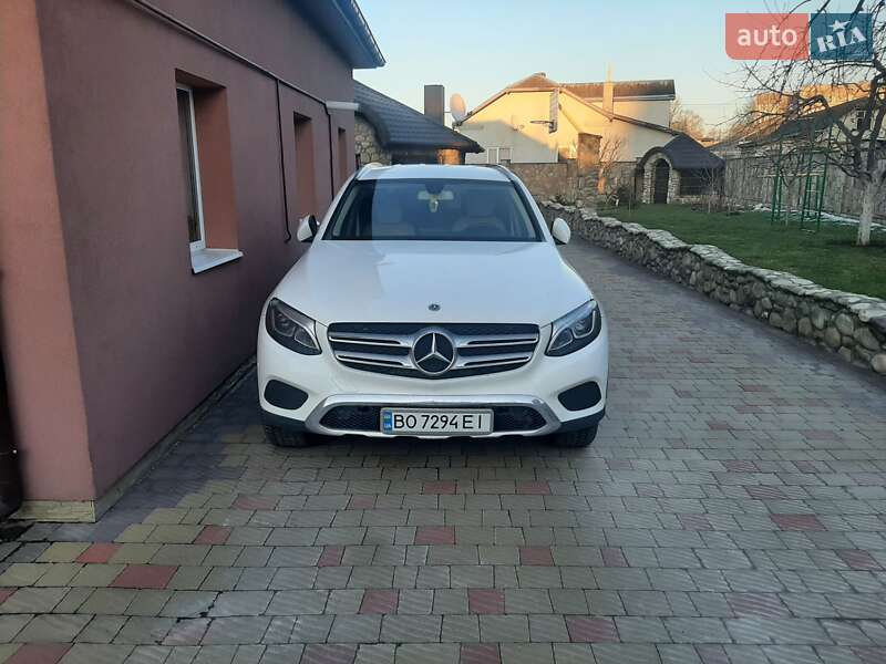 Mercedes-Benz GLC-Class 2019