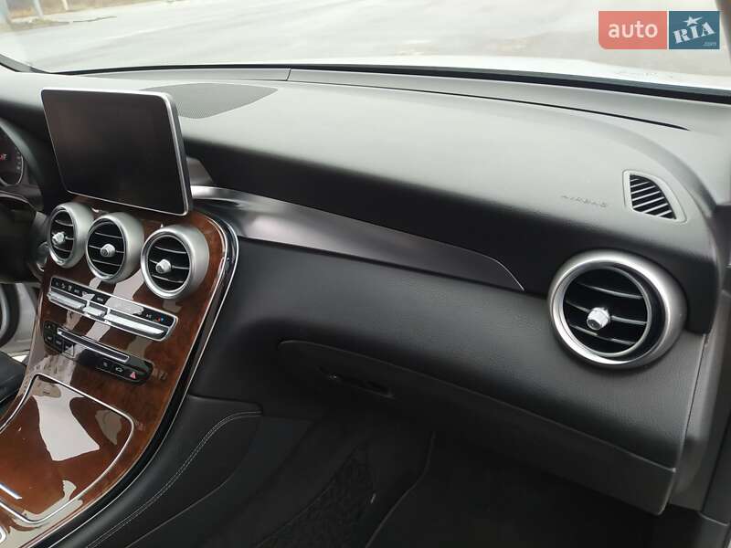 Внедорожник / Кроссовер Mercedes-Benz GLC-Class 2015 в Житомире