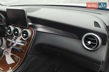 Позашляховик / Кросовер Mercedes-Benz GLC-Class 2015 в 