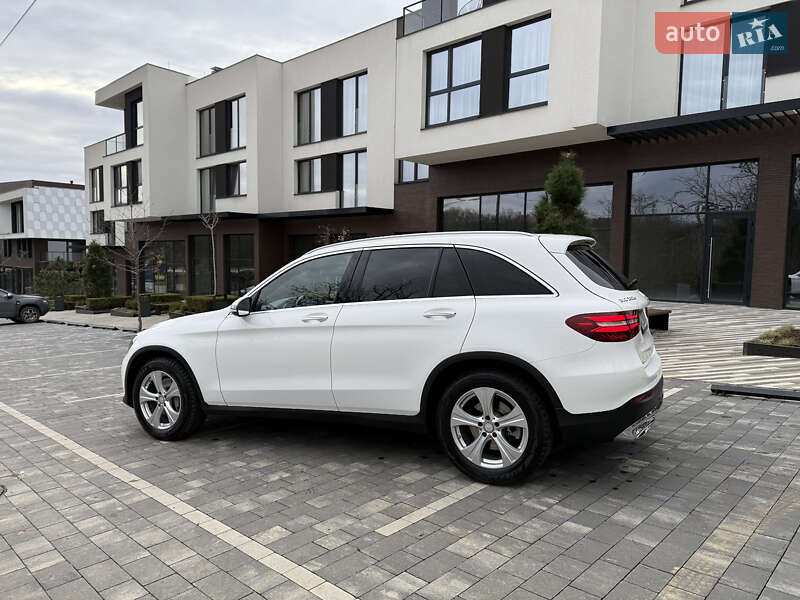 Внедорожник / Кроссовер Mercedes-Benz GLC-Class 2015 в Ужгороде