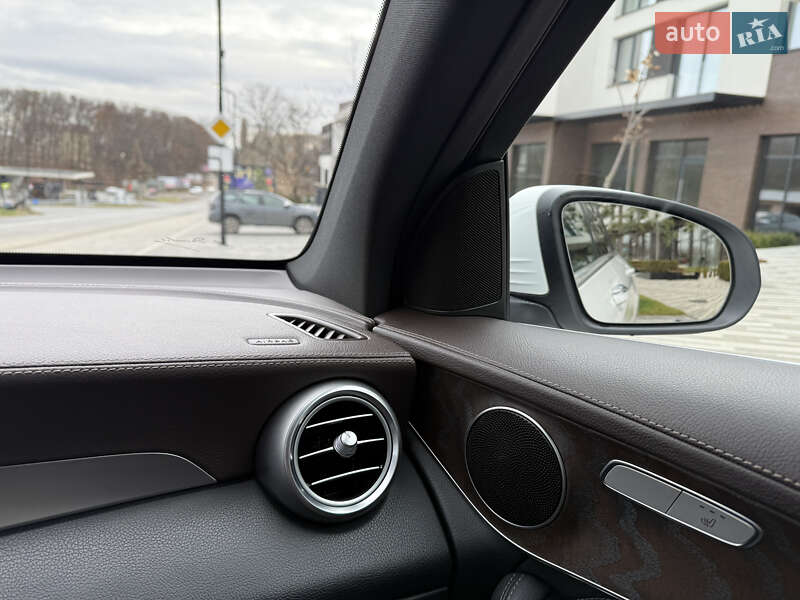 Внедорожник / Кроссовер Mercedes-Benz GLC-Class 2015 в Ужгороде