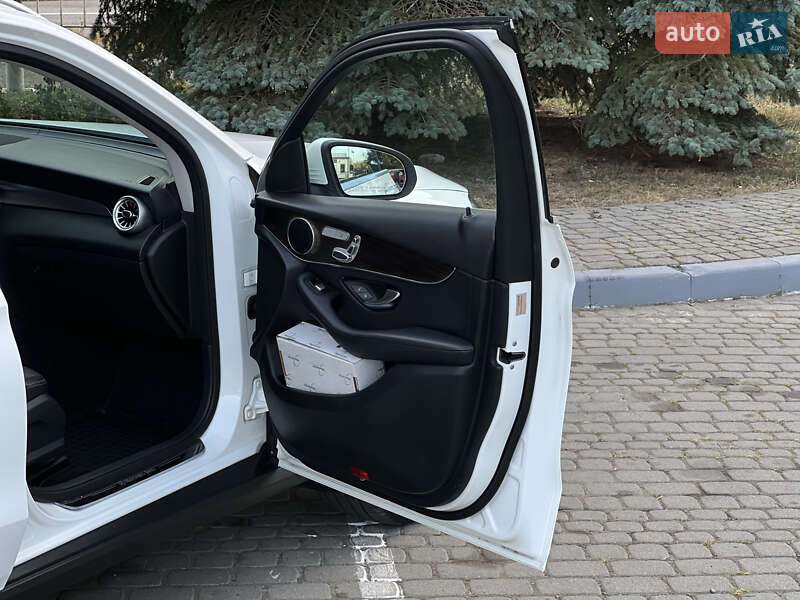Позашляховик / Кросовер Mercedes-Benz GLC-Class 2015 в Івано-Франківську