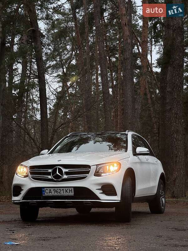 Внедорожник / Кроссовер Mercedes-Benz GLC-Class 2017 в 