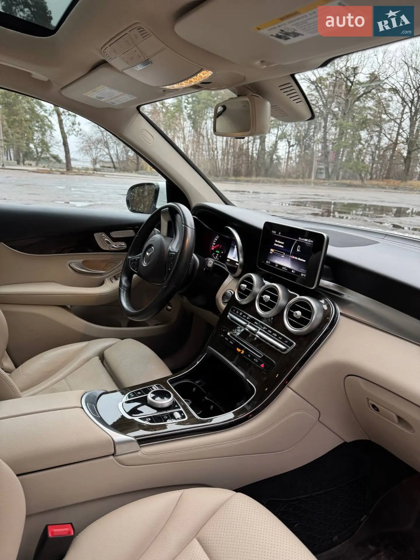2017 Mercedes-Benz GLC - мініатюра 21