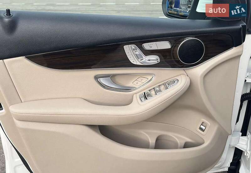 Позашляховик / Кросовер Mercedes-Benz GLC-Class 2020 в Києві