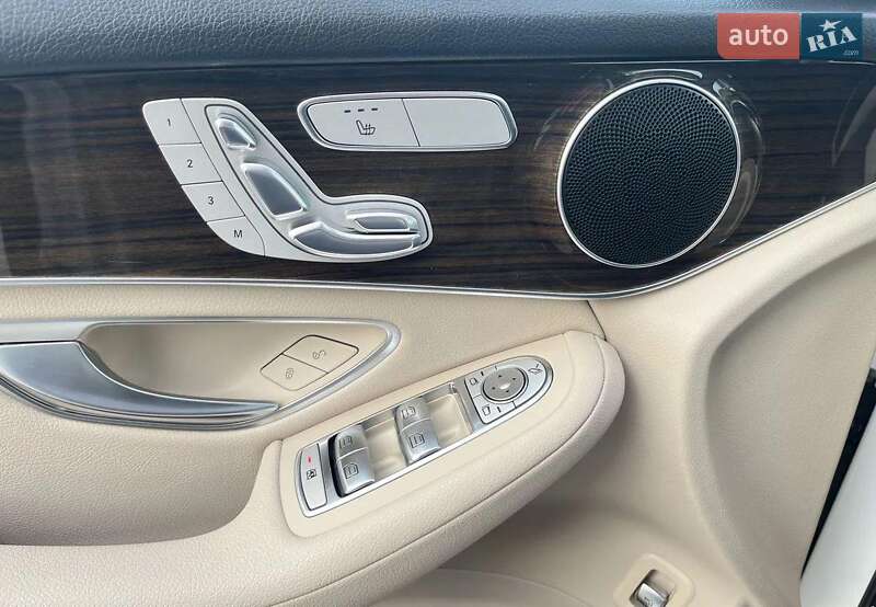 Позашляховик / Кросовер Mercedes-Benz GLC-Class 2020 в Києві
