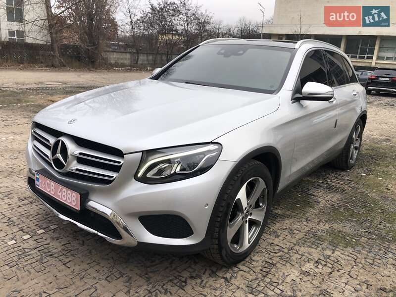 Позашляховик / Кросовер Mercedes-Benz GLC-Class 2017 в Києві