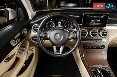 Внедорожник / Кроссовер Mercedes-Benz GLC-Class 2019 в 