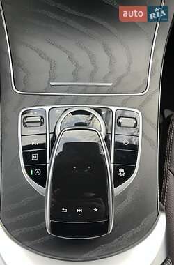 Внедорожник / Кроссовер Mercedes-Benz GLC-Class 2017 в 