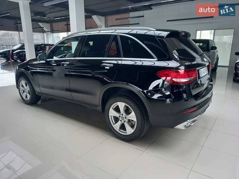 Mercedes-Benz GLC-Class 2017