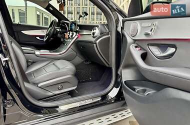 Внедорожник / Кроссовер Mercedes-Benz GLC-Class 2019 в 