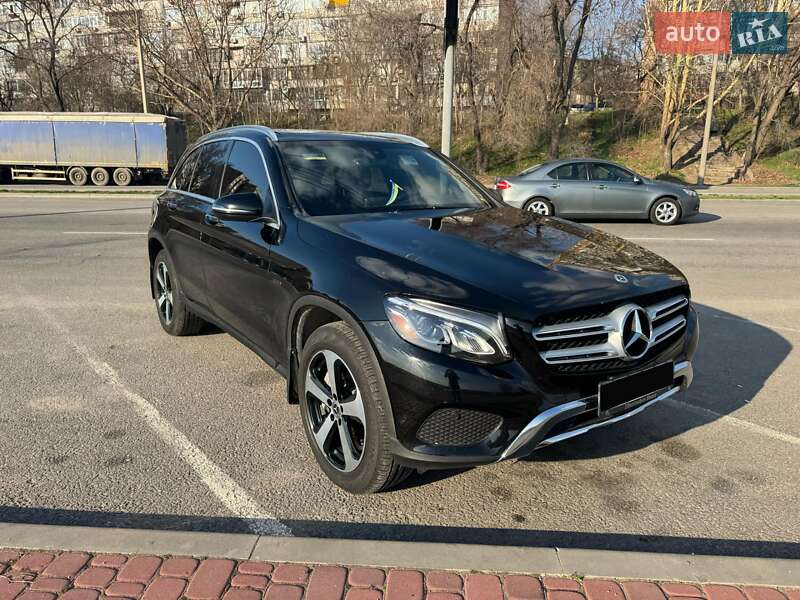 Mercedes-Benz GLC-Class 2019