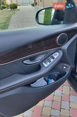 Внедорожник / Кроссовер Mercedes-Benz GLC-Class 2019 в 