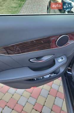 Внедорожник / Кроссовер Mercedes-Benz GLC-Class 2019 в 