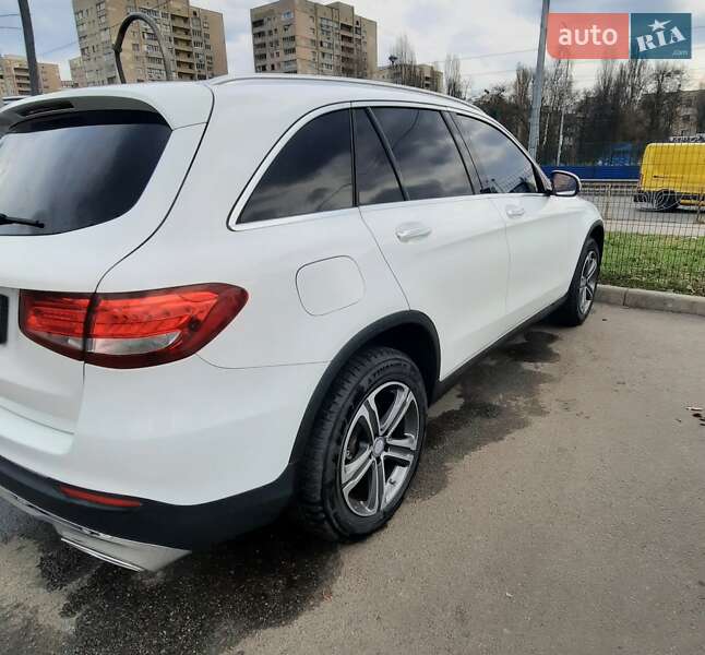 Позашляховик / Кросовер Mercedes-Benz GLC-Class 2016 в Києві