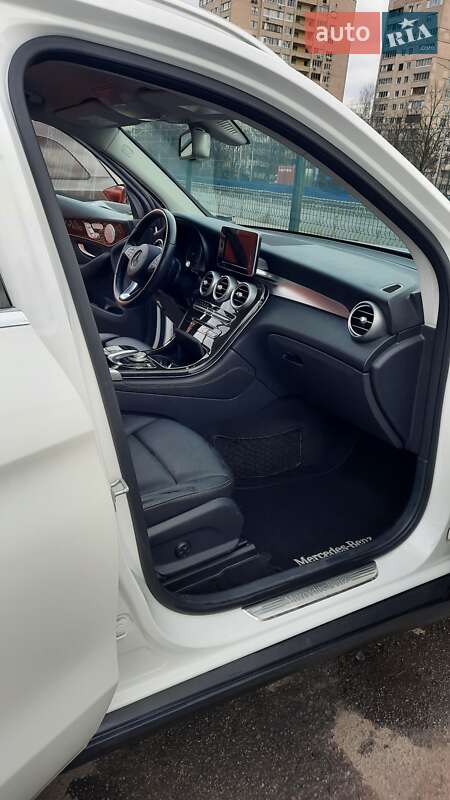 Позашляховик / Кросовер Mercedes-Benz GLC-Class 2016 в Києві