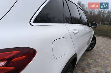 Внедорожник / Кроссовер Mercedes-Benz GLC-Class 2017 в 