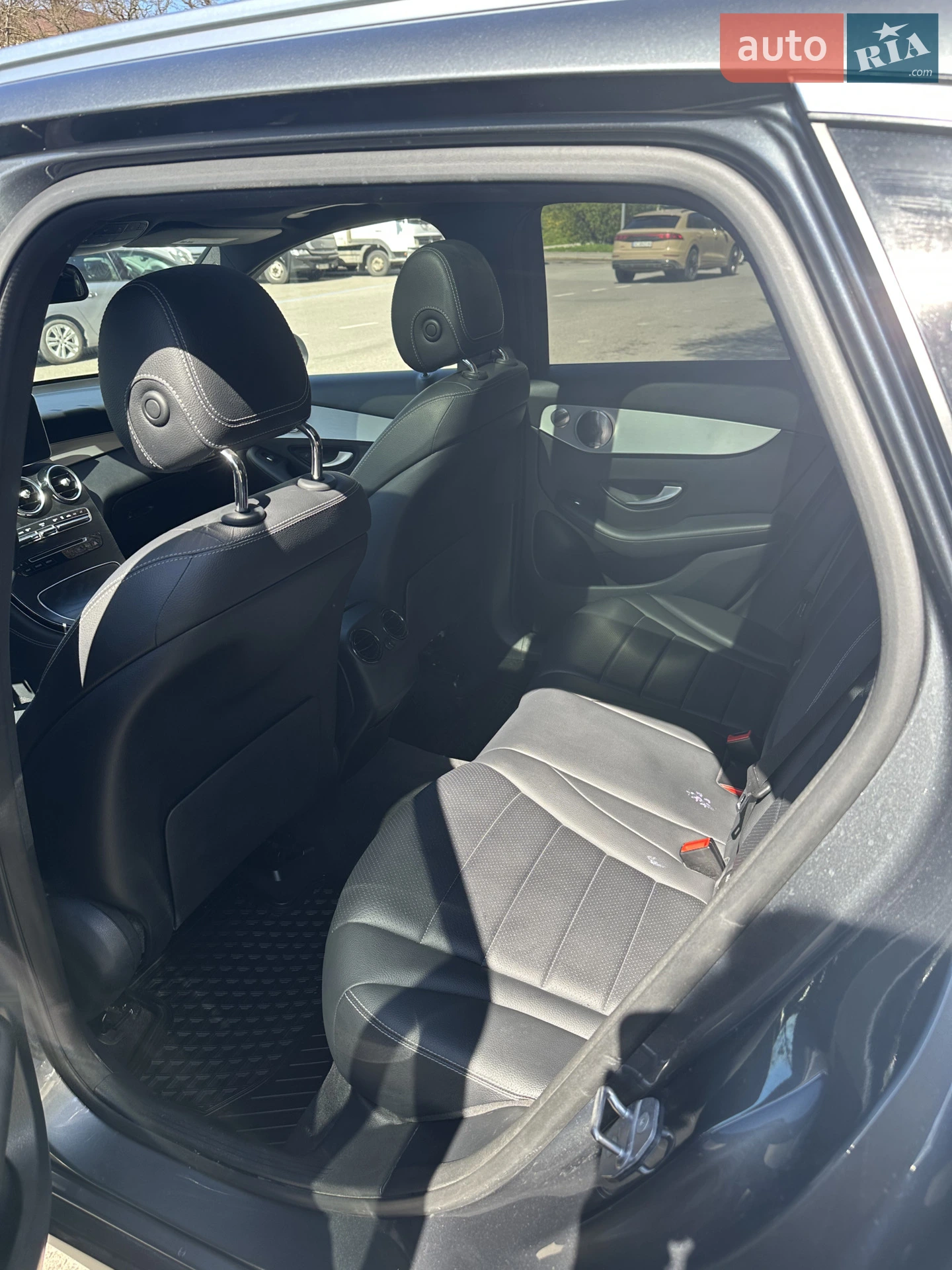 2019 Mercedes-Benz GLC - мініатюра 14