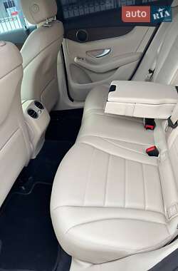 Внедорожник / Кроссовер Mercedes-Benz GLC-Class 2021 в 