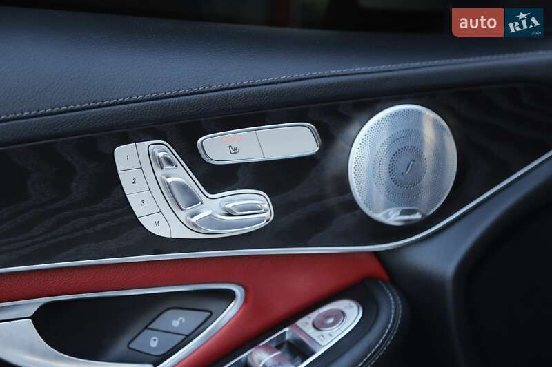 Внедорожник / Кроссовер Mercedes-Benz GLC-Class 2016 в Киеве
