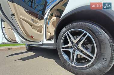 Позашляховик / Кросовер Mercedes-Benz GLC-Class 2017 в 
